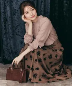 クチュールブローチ　新品タグ付き　フレアスカート