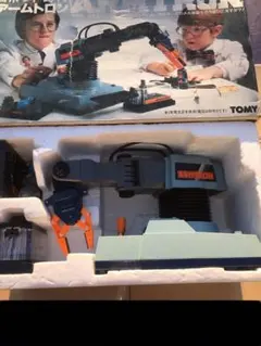 1980年代 TOMY ARMTRON ロボット時代 トミー アームトロン MIT Tech Review: 世界の工学者を魅了し続ける、80年代の日本のおもちゃ