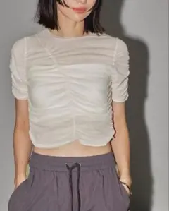 〈美品〉todayful / Sheer Shirring T-shirtsのサムネイル