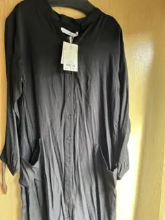 bou jeloud 黒 ボタン付きワンピース