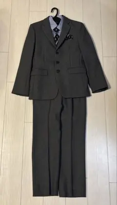 卒業式　フォーマルスーツ グレー　160cm シャツ、ネクタイ、チーフ付き
