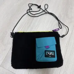 FILA フリースショルダーバッグ