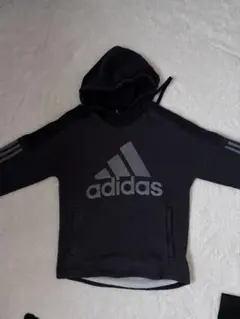 adidas トレーナー Mサイズ 匿名発送