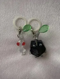 【新品未使用】ピクミンめじるしアクセサリー 2個セット