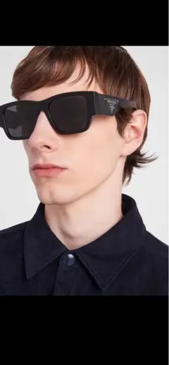 Prada ブラック スクエア サングラスのサムネイル
