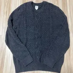 GAP ダークグレー ケーブルニットセーター M