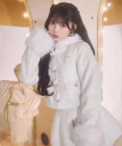 ミシェルマカロン ファーフードケーブル柄ショートダウン フリーサイズ