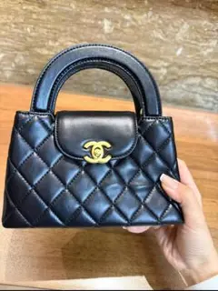 CHANELノベルティ ハンドル ゴールド ロゴプレート キルティング