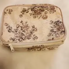 L'EST ROSE 花柄ポーチのサムネイル