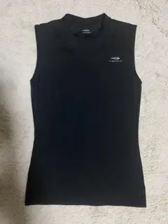 TIGORA ブラック ノースリーブ M