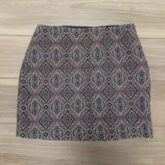 h&m 幾何学模様タイトスカート us4