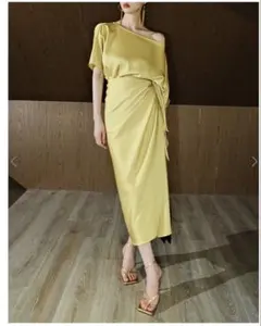 パーティードレス オフショルダー サテン 韓国 お呼ばれ ワンピース