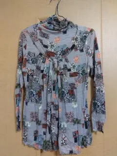 UNDICI NOVE 長袖トップス