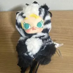 POPMART MOLLY 馬力全開