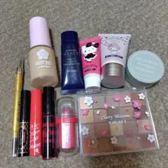 【3連勤セール】コスメまとめ売り 資生堂 マイメロディ キティ 12点