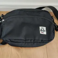 CHUMS ブラック ショルダーバッグ