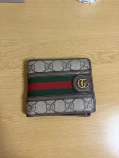 GUCCI GGスプリーム 二つ折り財布のサムネイル