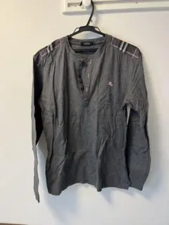 グレー ヘンリーネック 長袖カットソー