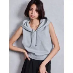 ジェイダ　GYDA GG GLITTERノースリショートスウェットパーカー