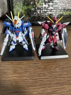 コンパスマーク付き　ガンダムコンバージ2体セット　ジャスティス　フリーダム