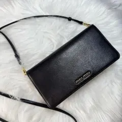 2025年最新】miumiu ベストの人気アイテム - メルカリ