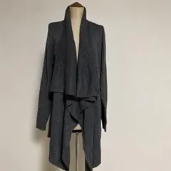 ダークグレー ラメ入りニットカーディガン春に最適