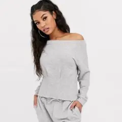 新品　asos エイソス オフショルダースエット　スウェット　トレーナー　グレーのサムネイル