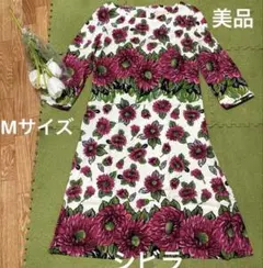 【１０日限定値下げ】春夏に！シビラ！素敵な花柄ワンピース