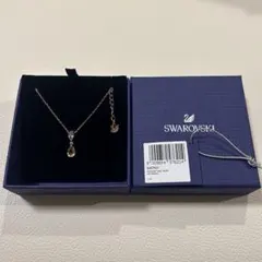 Swarovski ペンダントネックレス
