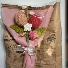 枯れない花束　編み物　かぎ針編み　ブーケ　毛糸の花束　ニューボーンフォトのサムネイル