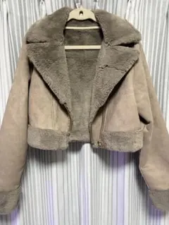 リバーシブルムートンマイクロジャケット