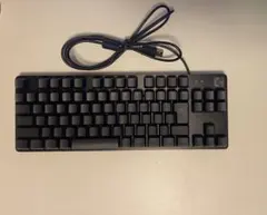 g413
