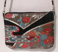 地紙 草花模様織出し着物　帯リメイク 和風ポーチ ミニショルダーバッグ