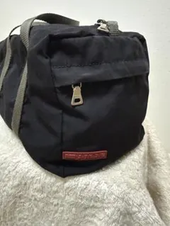 Item thumbnail for item 7a90bbae-3cf2-426d-8120-37693e2bd12a