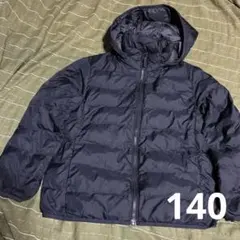 140 ユニクロ　ジャンパー フード付き（取り外し可）