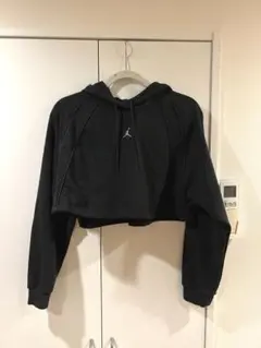Jordanクロップ丈パーカー長袖黒色サイズM