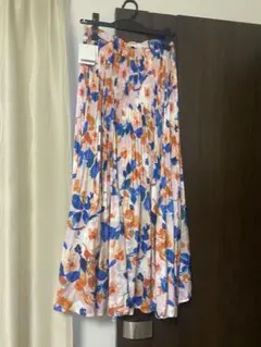 水彩柄スカート