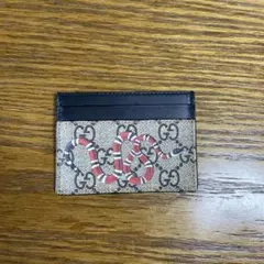 希少/美品✨グッチ キングスネーク カードケース GG柄  PVC 黒 赤 2025年最新】gucci カードケース スネークの人気アイテム - メルカリ