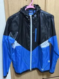 adidas ナイロンジャケット　ウインドブレーカー