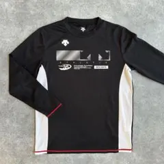 DESCENTE デサント 長袖シャツ ブラック 黒 スポーツ ランニングのサムネイル