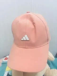 adidas ピンク キャップ