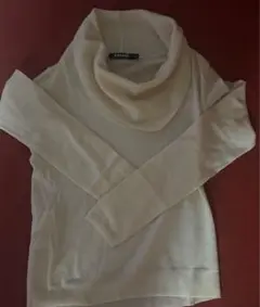 DKNY ダナキャラン　セーター　ニット 長袖 タートルネック　白　S 美品