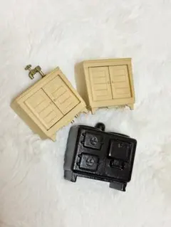 シルバニアファミリー初期　ミニチュア家具セット 3点　コンロ黒廃盤　シンク付き