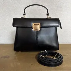 レザーショルダーバックのサムネイル
