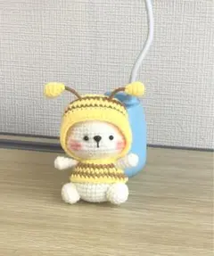 あみぐるみ 蜂の帽子 クマキーホルダー付き