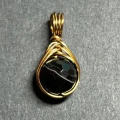 WP208G 天然石 ワイヤーラッピング ペンダントトップ ストライプオニキス