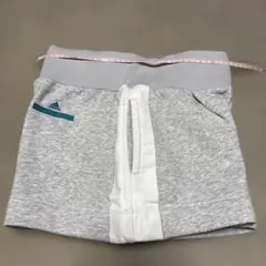 adidas バイステラマッカートニー グレー ショートパンツ M