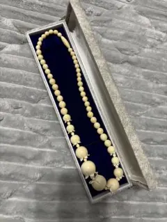 Item thumbnail for item 4299e18d-f4d3-41ef-99a8-c7a82bae7970