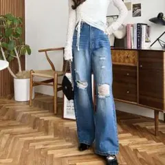 クラッシュダメージデニムパンツ