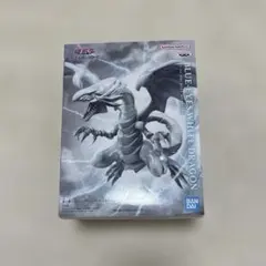 遊戯王　デュエルモンスターズ　ブルーアイズホワイトドラゴン　フィギュア
